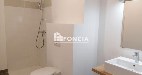 Location Studio 27.7 m² - Monteux 84170