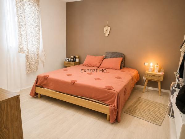 APPARTEMENT TYPE 2 BIS, AVEC LOGGIA