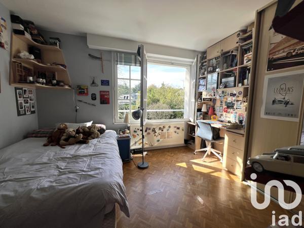 Maison à vendre 9 pièces 215 m² Marnes-la-Coquette