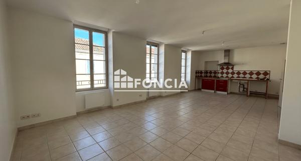 Location Appartement 3 pièces 77.7 m² - Orange 84100