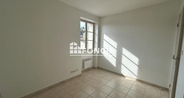 Location Appartement 3 pièces 77.7 m² - Orange 84100