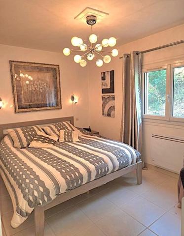 Maison à vendre 5 pièces GRASSE (06)