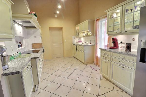 Maison à Bagnac Sur Célé