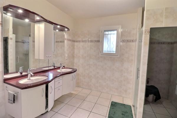 Maison à Bagnac Sur Célé