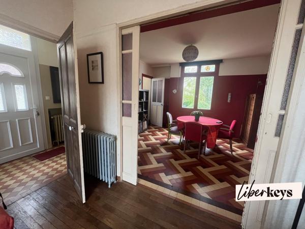 Maison caractère années 30 avec grand jardin Caen centre Rive droite  