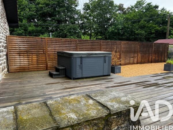 Maison à vendre 8 pièces 178 m² Saint-Ferréol-d'Auroure