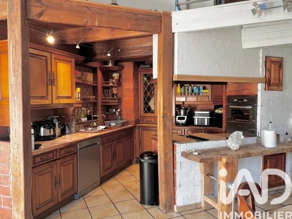 Maison à vendre 8 pièces 178 m² Saint-Ferréol-d'Auroure