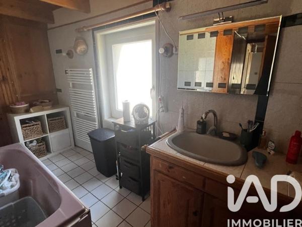 Maison à vendre 8 pièces 178 m² Saint-Ferréol-d'Auroure