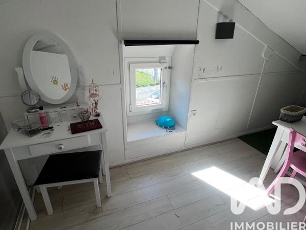 Maison à vendre 8 pièces 178 m² Saint-Ferréol-d'Auroure