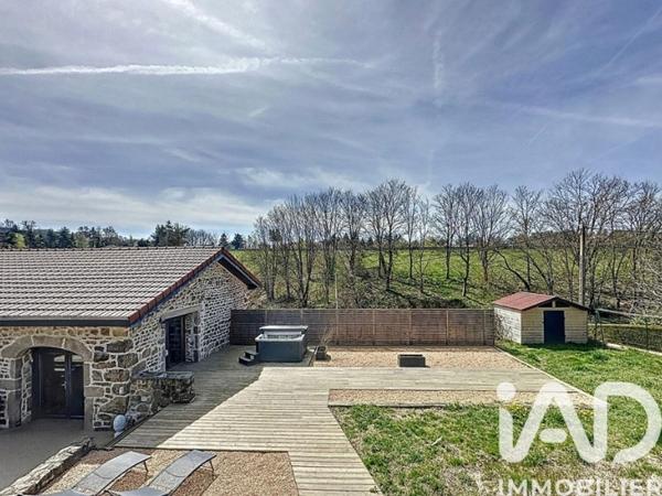 Maison à vendre 8 pièces 178 m² Saint-Ferréol-d'Auroure