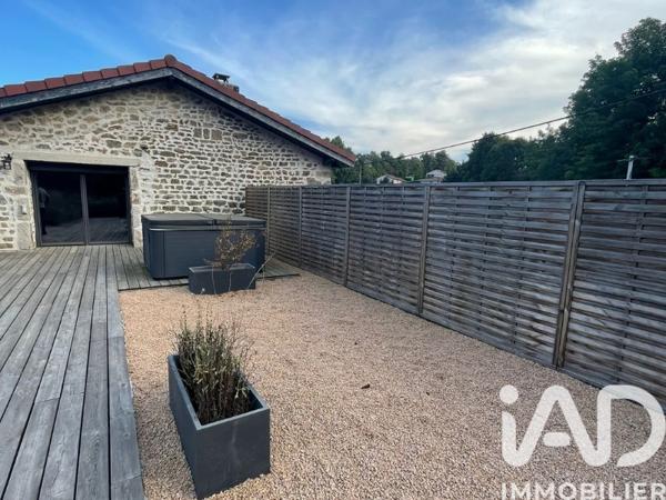 Maison à vendre 8 pièces 178 m² Saint-Ferréol-d'Auroure