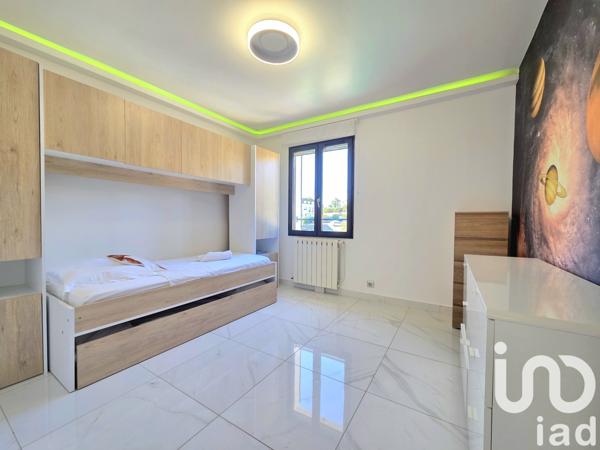 Maison à vendre 5 pièces 125 m² Nîmes-Saint-Césaire