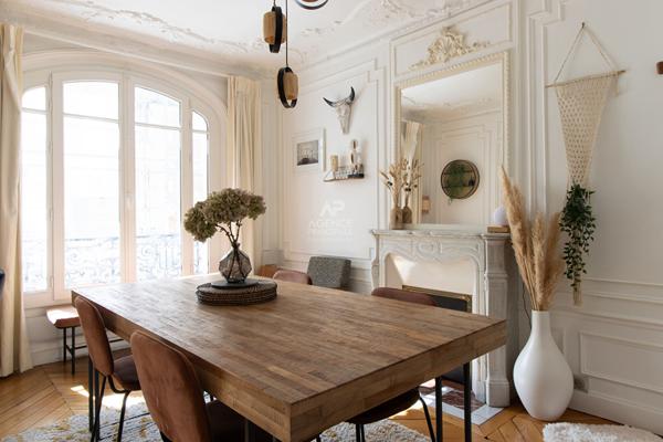 LAMARCK-CAULAINCOURT €945 000 ** - Référence 6813-NG