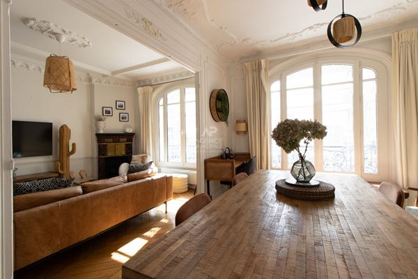 LAMARCK-CAULAINCOURT €945 000 ** - Référence 6813-NG
