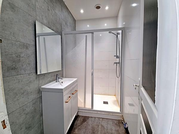 Achat maison Saint-Étienne - 6 pièce(s) - 112 m² - 120 000 €