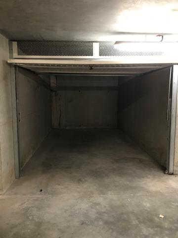BORDEAUX- CAUDERAN Parking / box