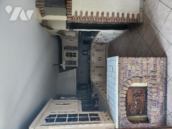 Un immeuble à usage d’habitation situé à MAZINGARBE.