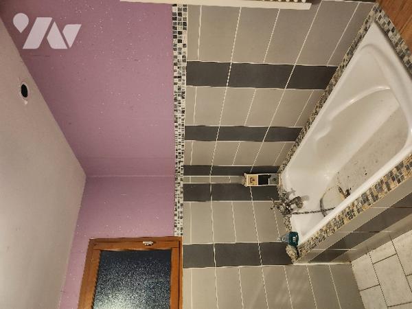 Un immeuble à usage d’habitation situé à MAZINGARBE.