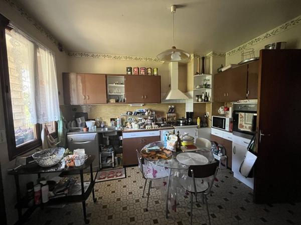 Maison à vendre |  Thiviers |  9 pièces | 210 m²