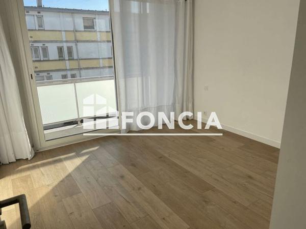 Location Appartement 3 pièces 63.8 m² - 10 B BOULEVARD LECLERC Lorient 56100