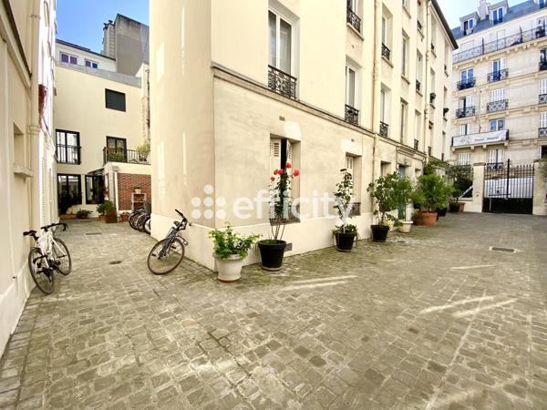 Appartement
         1 pièce
        - 18 m² Exclusivité 210 000 € *
