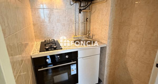 Location Appartement meublé 2 pièces 28.1 m² - Neuilly-sur-marne 93330