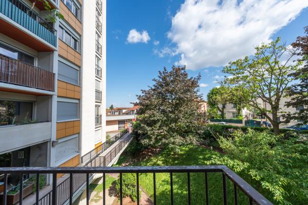 Appartement
         3 pièces
        - 69 m² Exclusivité 279 000 € *