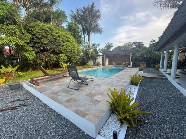 VILLA T5 + BUREAU AVEC PISCINE ET JARDIN