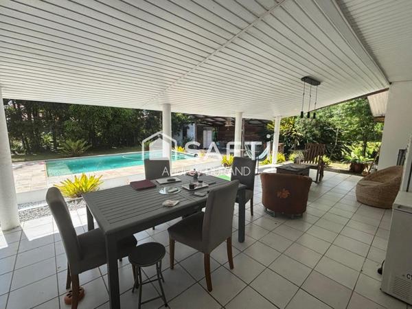 VILLA T5 + BUREAU AVEC PISCINE ET JARDIN