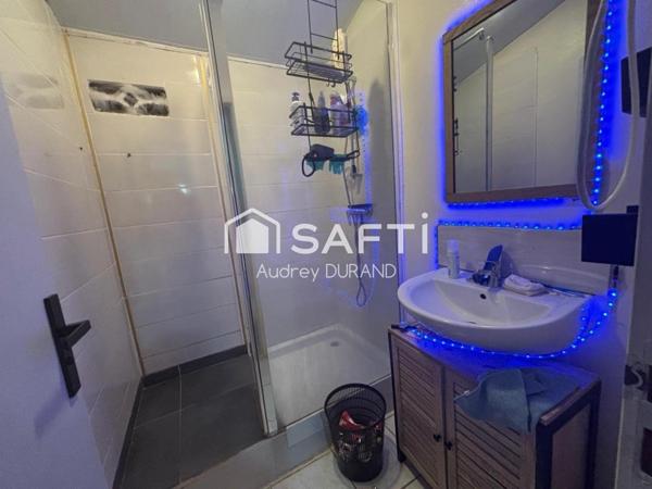 VILLA T5 + BUREAU AVEC PISCINE ET JARDIN