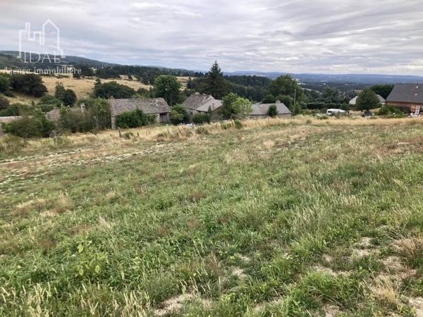 Vente Terrain 1600 m2 à Saint-Denis-en-Margeride