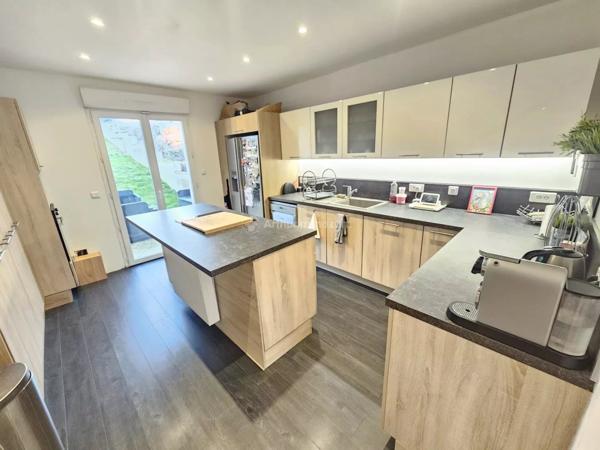 Vente Maison 6 pièces 155 m2 à Crécy-la-Chapelle