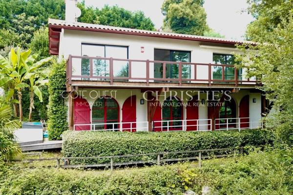 À vendre Ciboure - Villa de 200 m² avec piscine