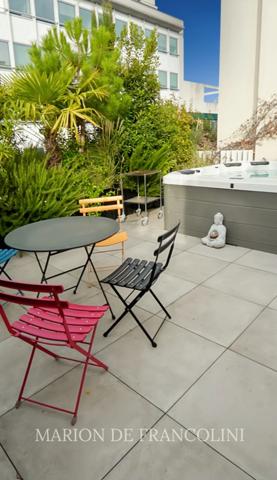 A vendre - Maison contemporaine d'exception de 190m2 - 7 pièces - 6 chambres - 4 niveaux - Terrasse de 35m2 - Quartier Parc-de-Montsouris