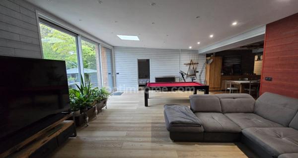 Maison d'architecte d'exception de 230m² à vendre sur LEOGNAN (33)