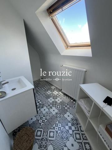 Maison rénovée à pied de la mer, des commerces et des écoles