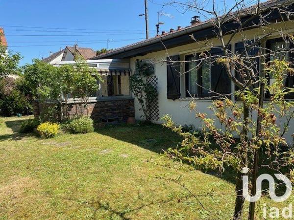 Maison 4 pièces de 100 m² à Gargenville (78440)