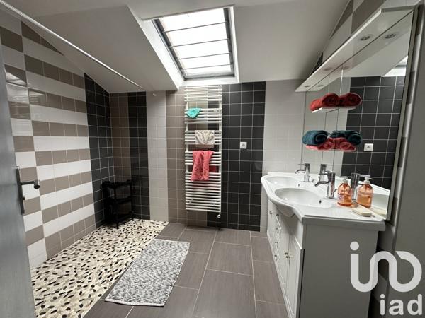 Maison 4 pièces de 100 m² à Étiolles (91450)