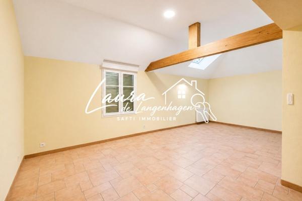Ensemble immobilier composé de trois habitations indépendantes