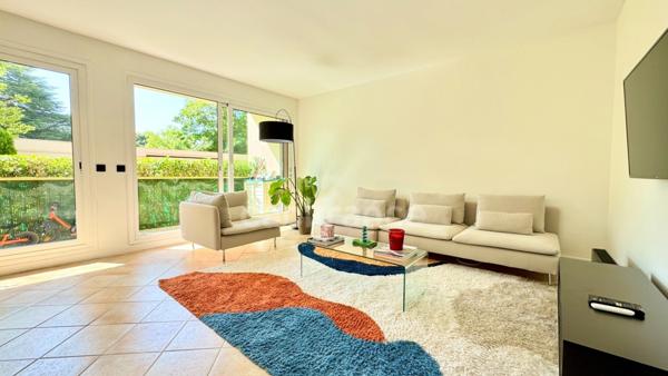 Appartement à louer 5 pièces NOISY LE ROI (78)