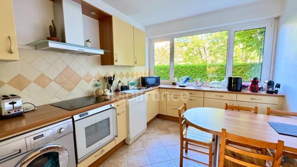 Appartement à louer 5 pièces NOISY LE ROI (78)