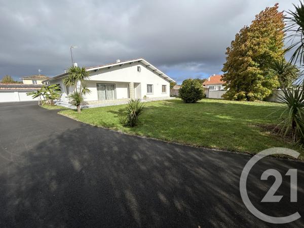 Maison à vendre  5 pièces - 204,73 m 2   GUJAN MESTRAS  - 33