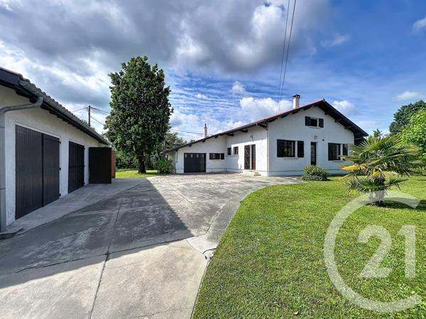 Maison à vendre  5 pièces - 204,73 m 2   GUJAN MESTRAS  - 33