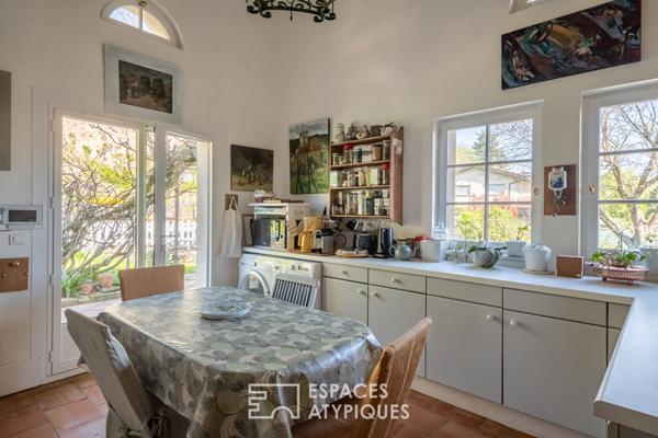 Maison en Pierres Dorées au coeur du Vieux Collonges