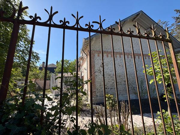 Belle demeure ST CYR EN VAL