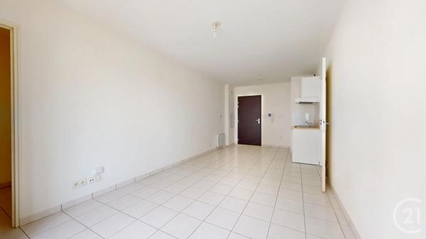 Appartement à vendre  2 pièces - 44 m 2   COUERON  - 44