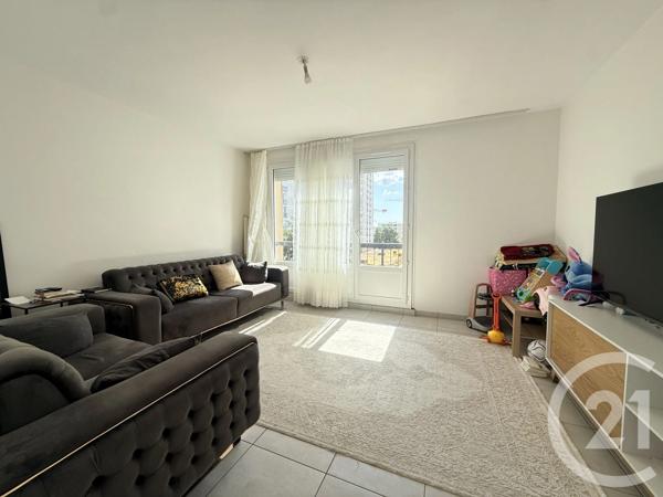Appartement à vendre  2 pièces - 44 m 2   COUERON  - 44
