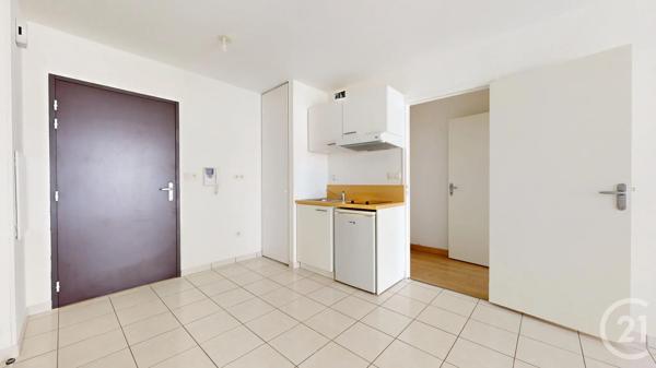 Appartement à vendre  2 pièces - 44 m 2   COUERON  - 44