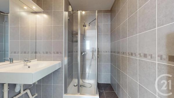Appartement à vendre  2 pièces - 44 m 2   COUERON  - 44