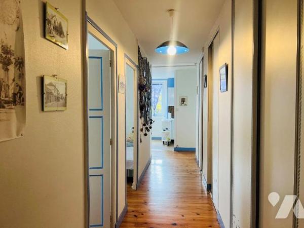 A VENDRE - PORNICHET -  BORD DE MER - EMPLACEMENT DE CHOIX - APPARTEMENT TYPE 3 
Dans résidenc...